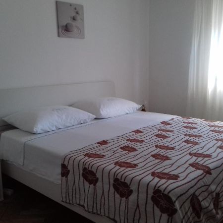 Apartment Dragan Pula Eksteriør billede